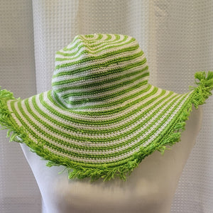Silly Sarongs Adult Small Stripe Crocheted Fringe Hat - Kiwi
