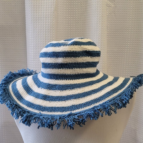 Silly Sarongs Adult Wide Stripe Crocheted Fringe Hat - Vintage Blue