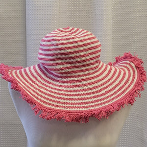 Silly Sarongs Adult Small Stripe Crocheted Fringe Hat - Ballet Pink